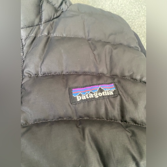 Patagonia Nylon Down Filled Puffer Vest - Picture 7 of 9